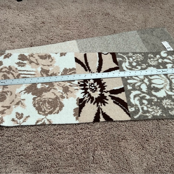 NWT new Anthropologie the Mariel scarf neutral pattern brown beige - Picture 12 of 17